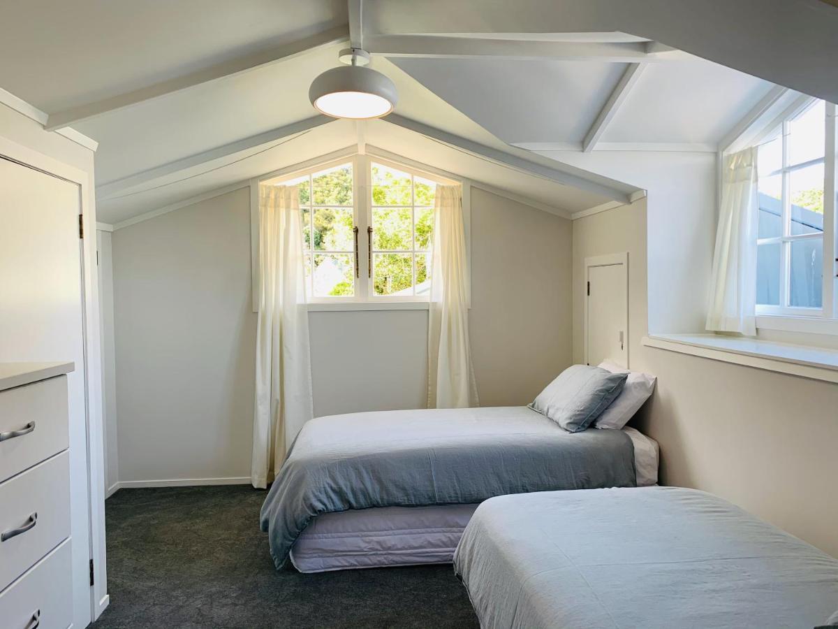 9 The Strand - New Pricing! Russell Exteriör bild